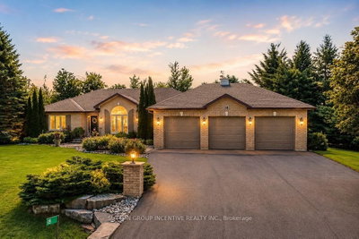 18 Bridle Path