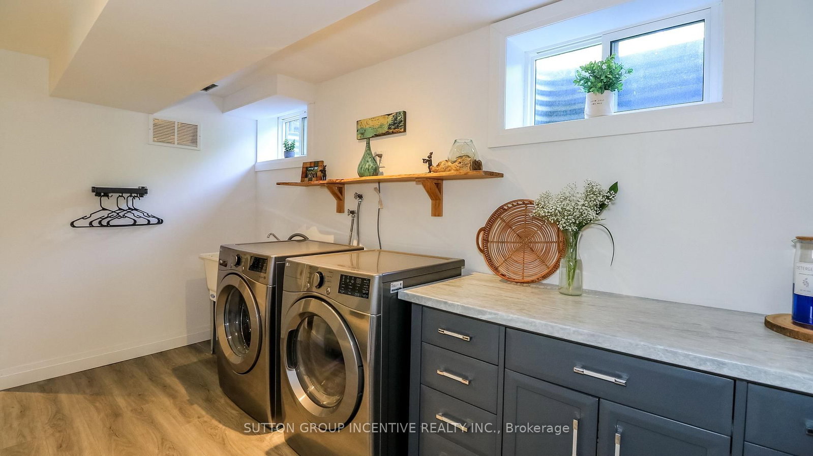 40 Varden Avenue • Barrie, ON photo 20