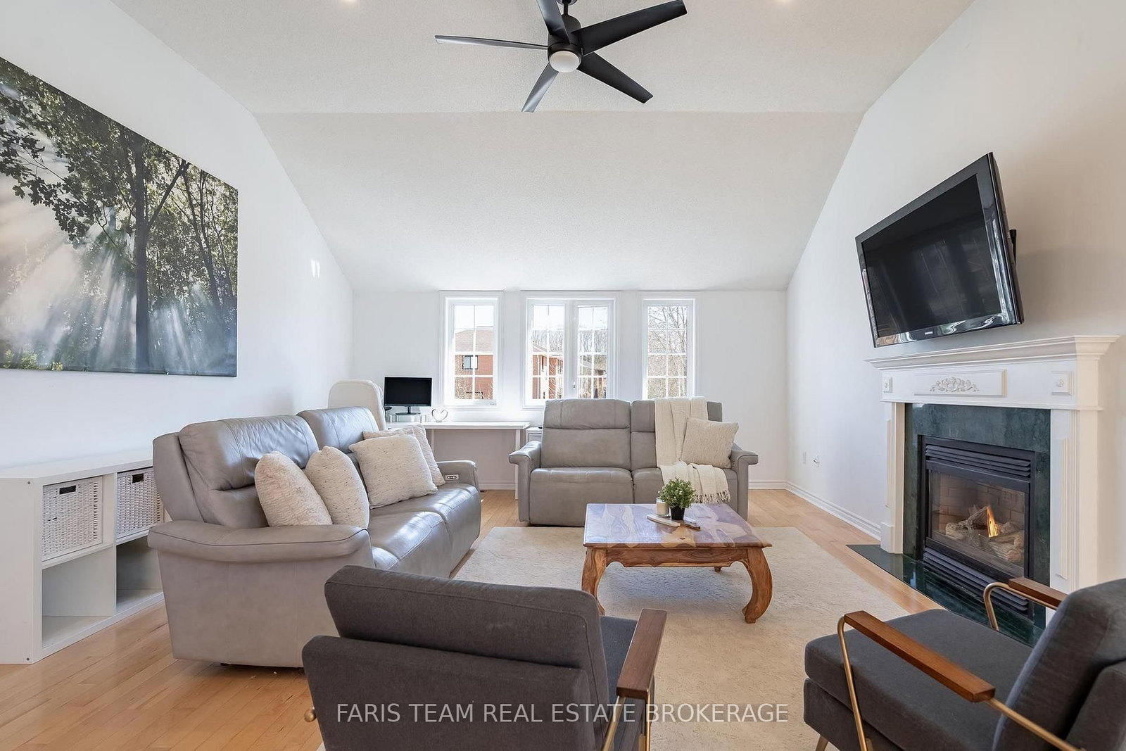 4 Whispering Pine Place • Barrie, ON photo 17