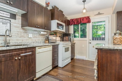 360 Blake Street NW • #24 • Barrie, ON photo 6