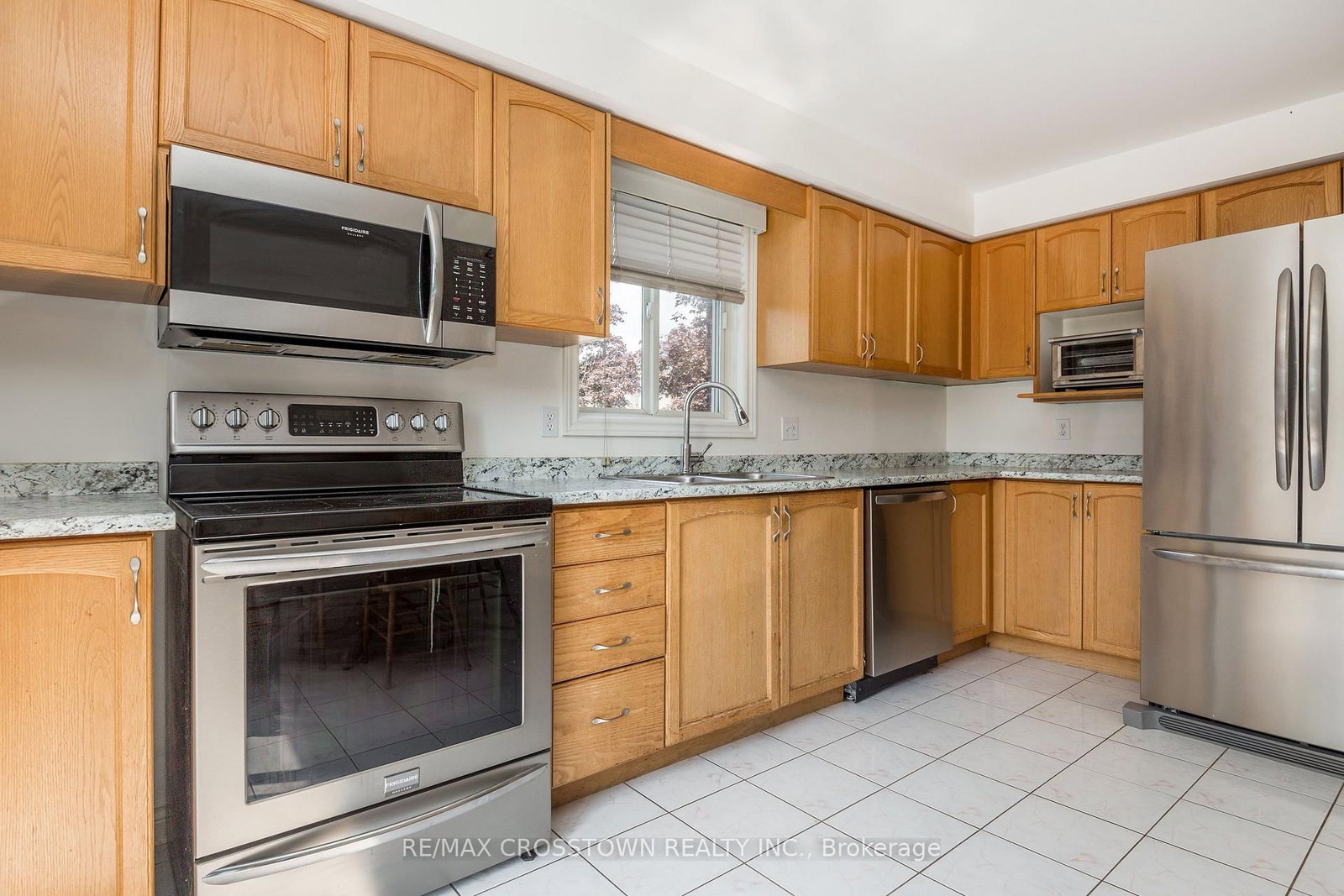 1 Lang Drive • Barrie, ON photo 14