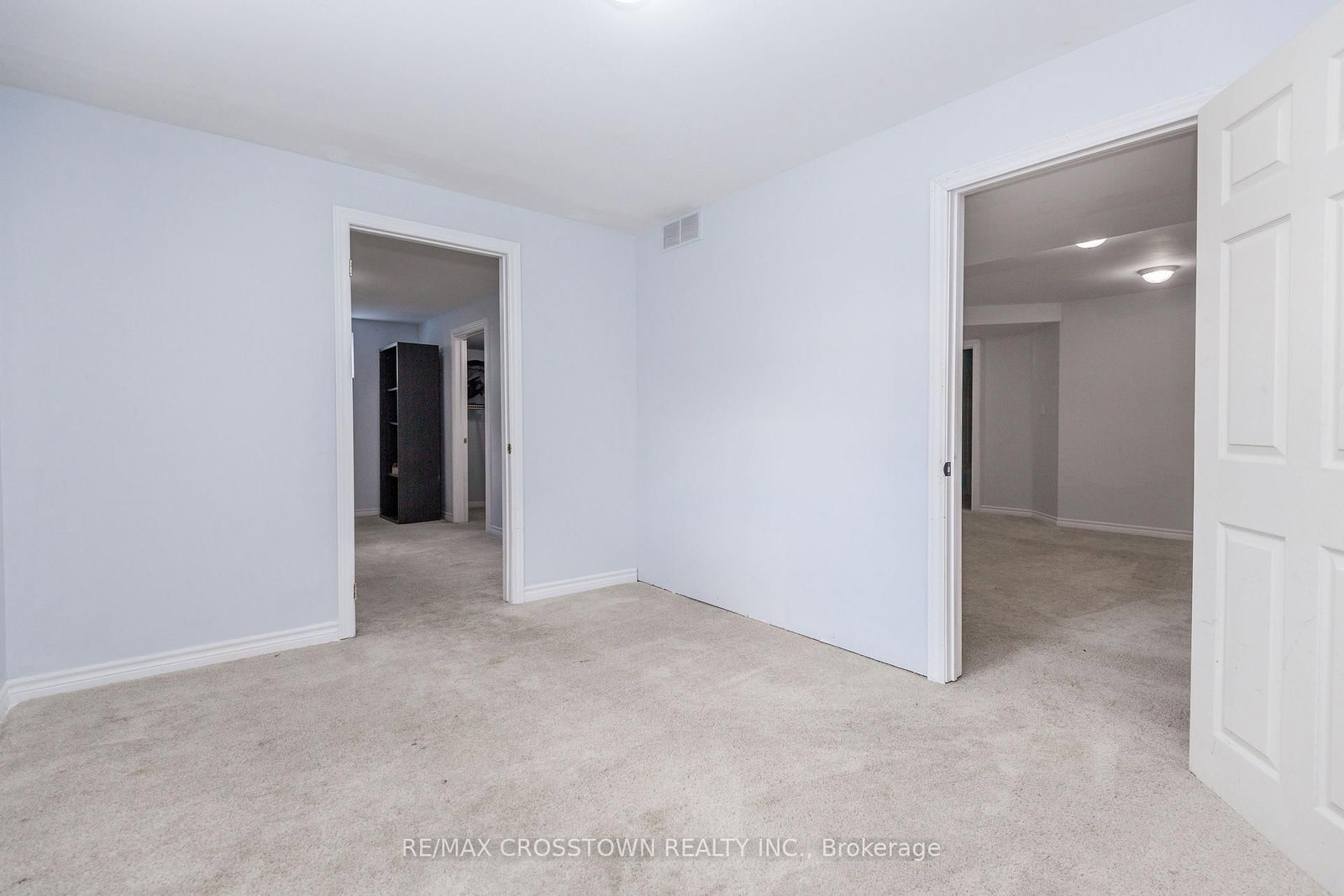 1 Lang Drive • Barrie, ON photo 31