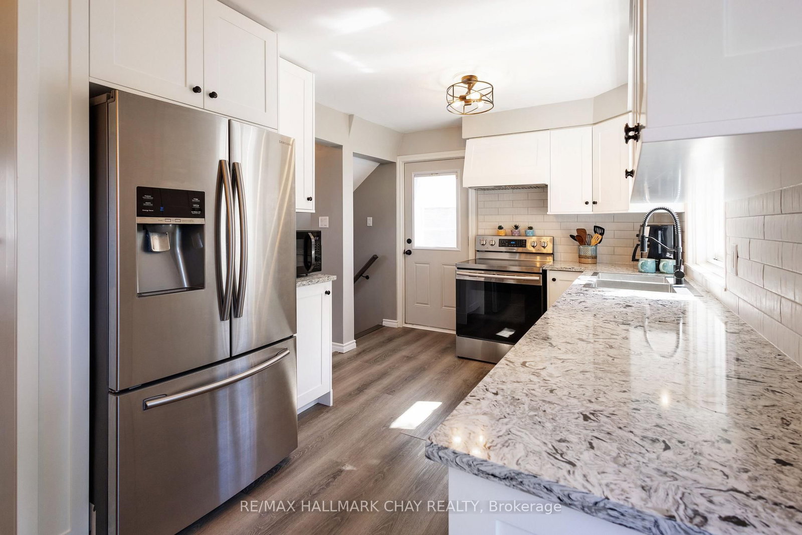 103 Daphne Crescent • Barrie, ON photo 13