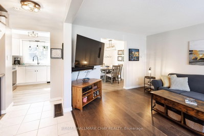 103 Daphne Crescent • Barrie, ON photo 5