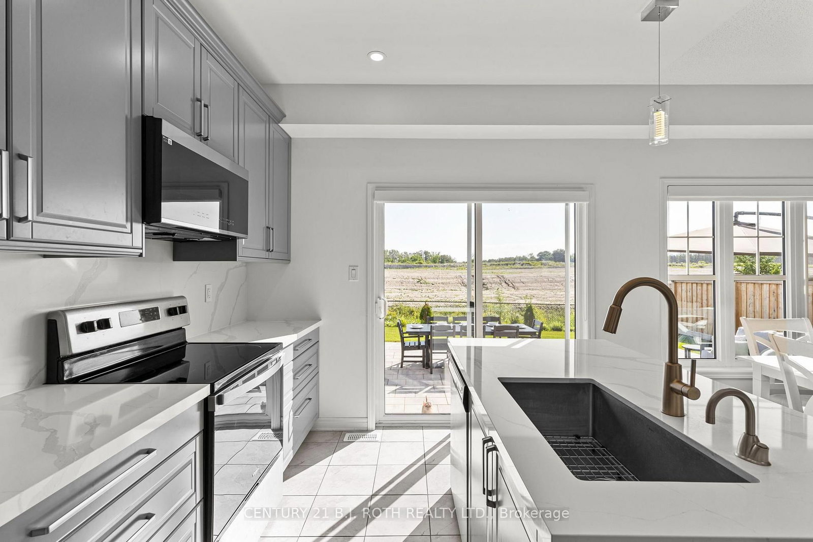 32 Sandhill Crane Drive photo 8