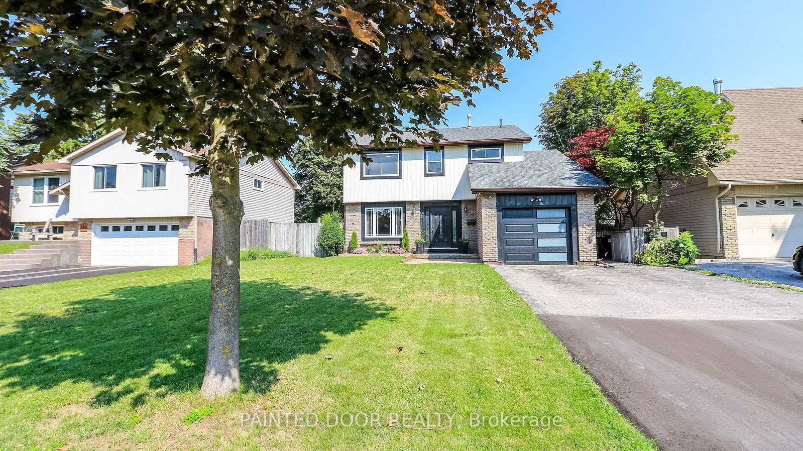 105 Oren Boulevard • Barrie, ON photo 2