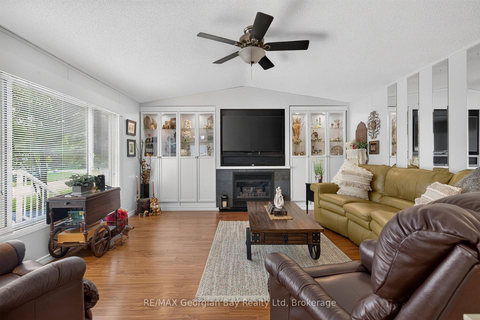 5411 Elliott Side Road • #27 Scottsdale • Tay, ON photo 9