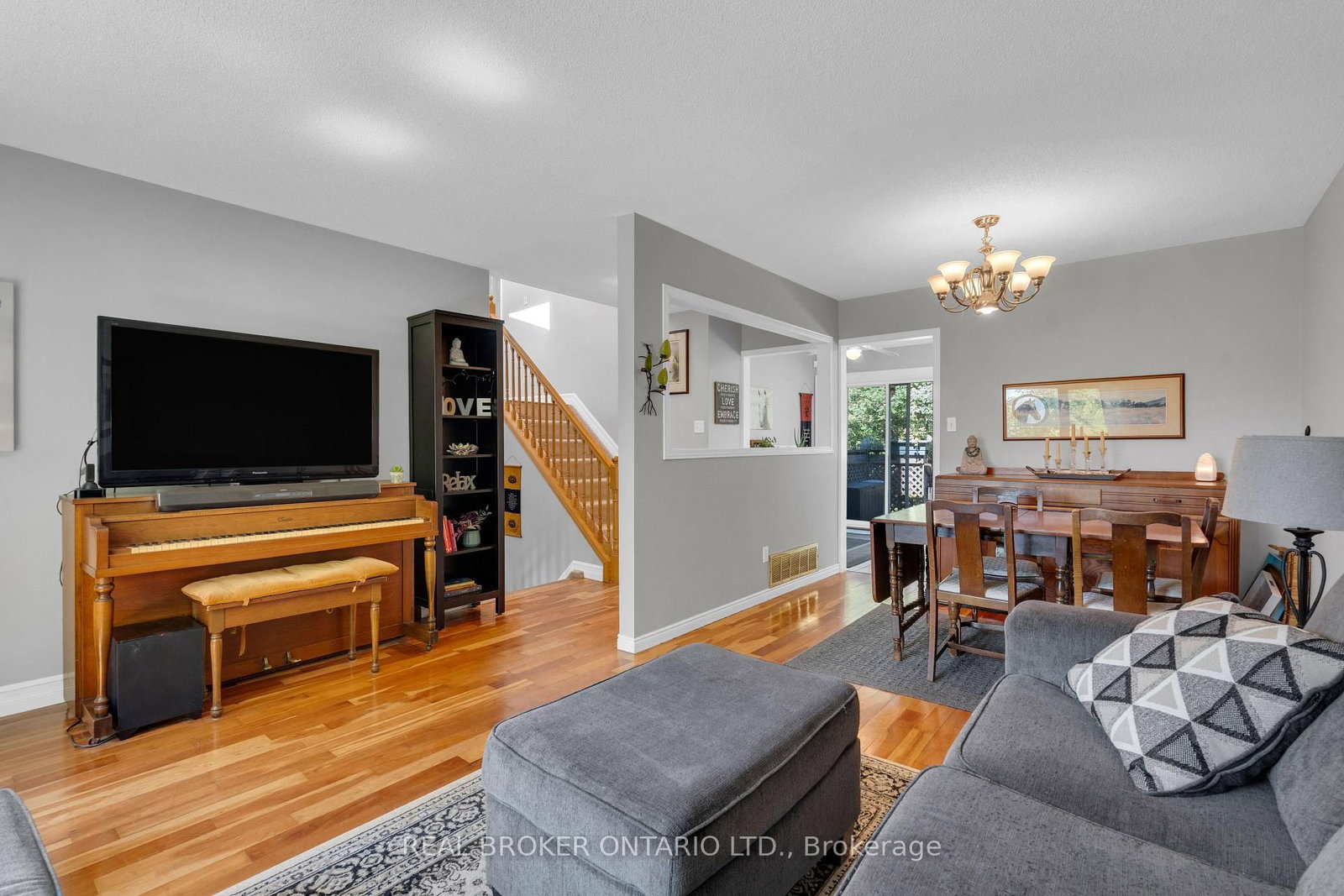 215 Mary Anne Drive • Barrie, ON photo 11