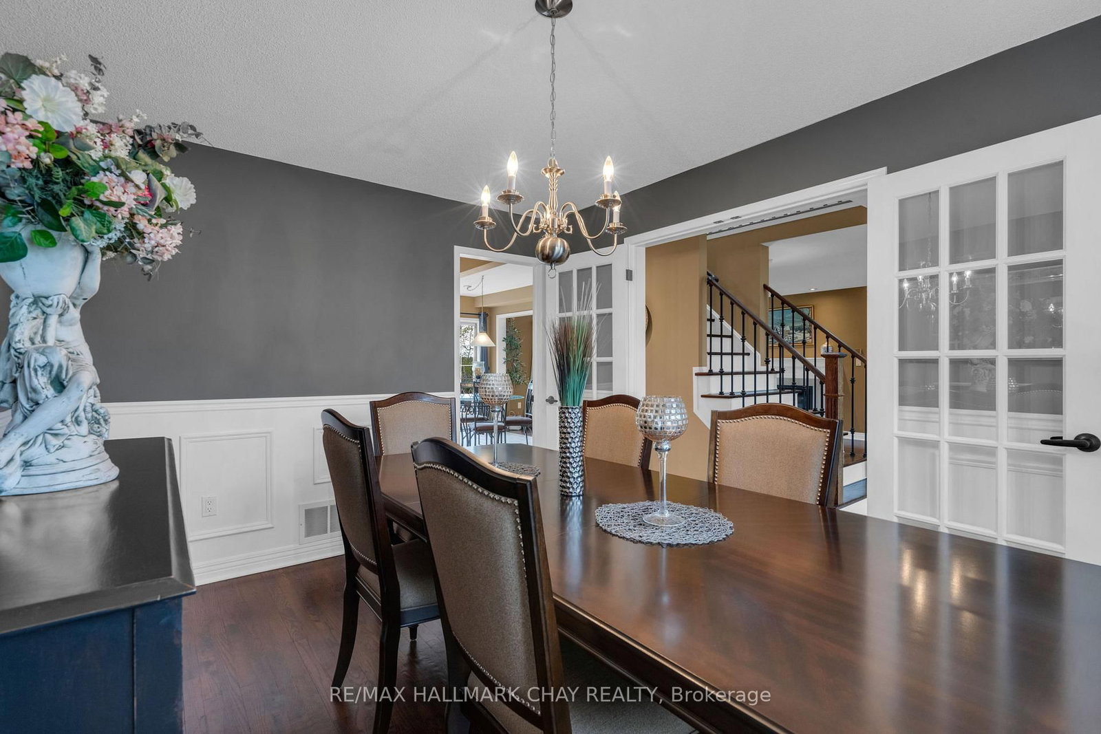 34 Crompton Drive • Barrie, ON photo 11