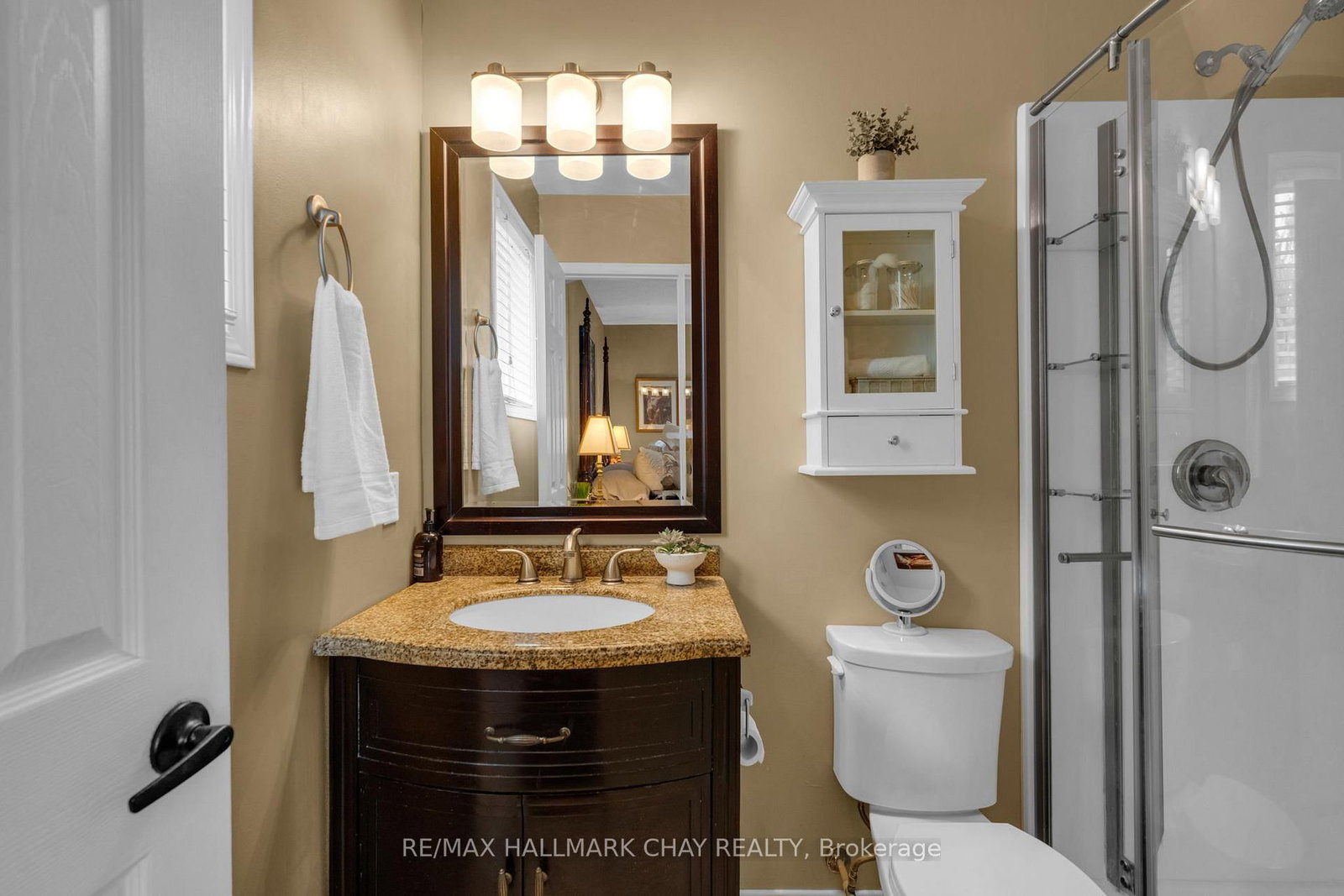 34 Crompton Drive • Barrie, ON photo 15