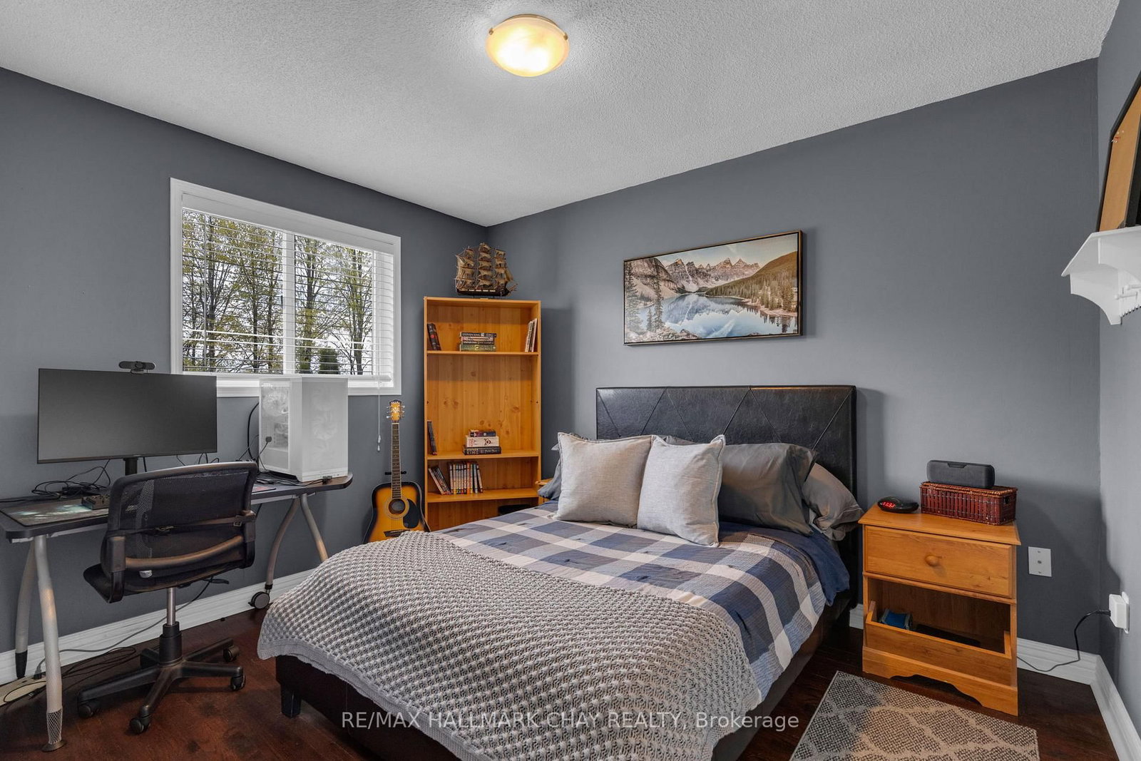 34 Crompton Drive • Barrie, ON photo 18