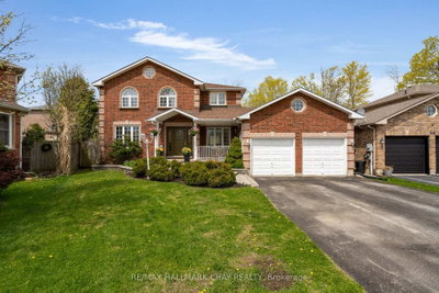 34 Crompton Drive • Barrie, ON photo 2
