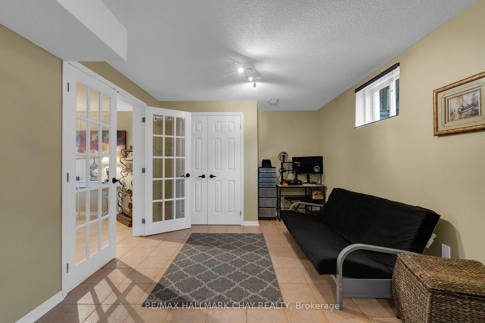34 Crompton Drive • Barrie, ON photo 28