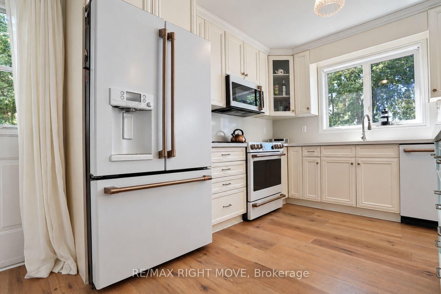 3852 Muley Point Road • Ramara, ON photo 13