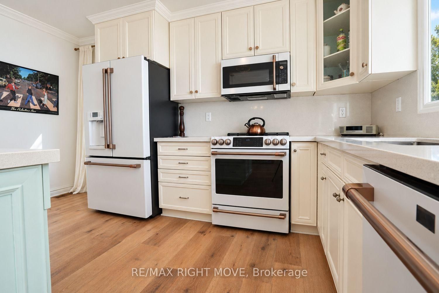 3852 Muley Point Road • Ramara, ON photo 14