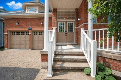 29 Counsellor Terrace • Barrie, ON photo 2