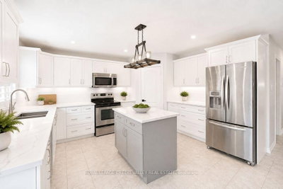 29 Counsellor Terrace • Barrie, ON photo 5