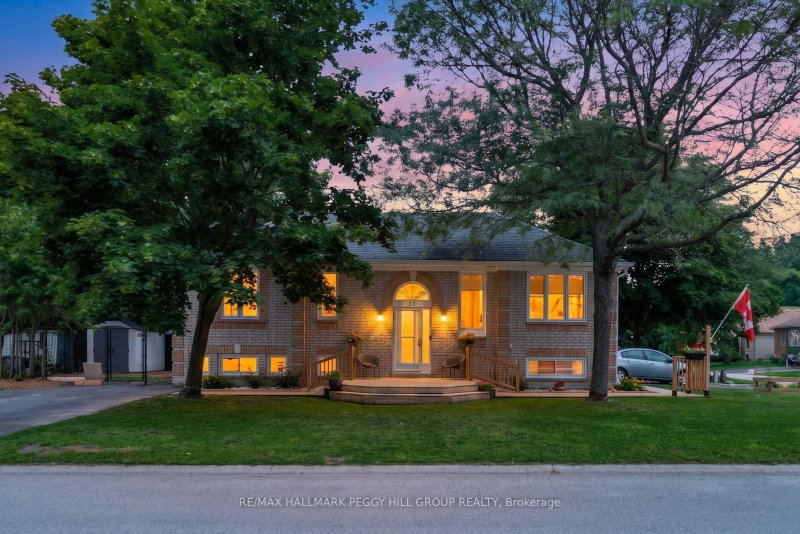 52 Harbour Crescent