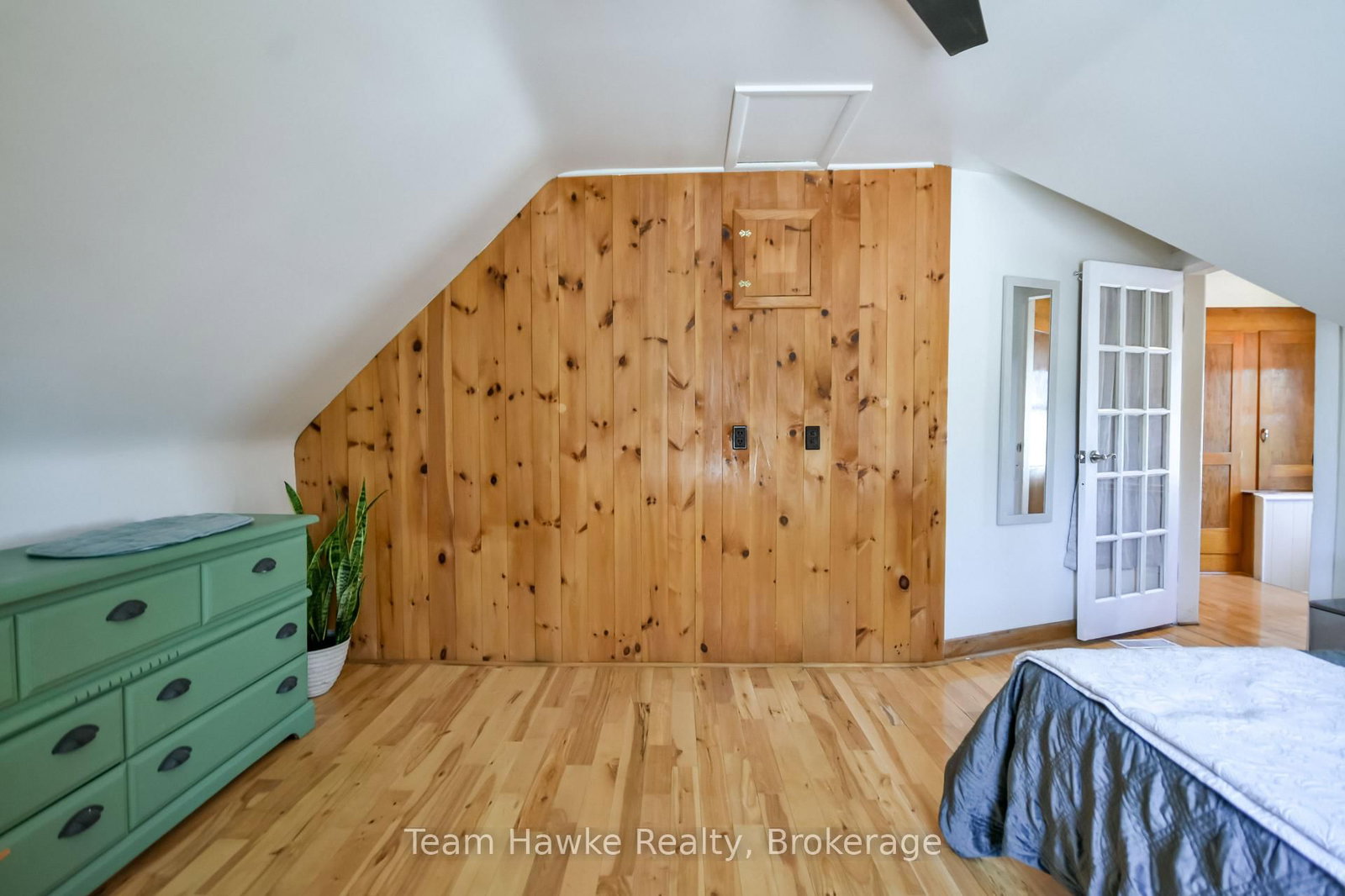 346 Yonge Street • Midland, ON photo 31