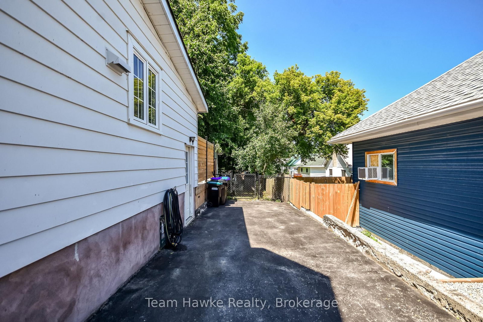 346 Yonge Street • Midland, ON photo 46