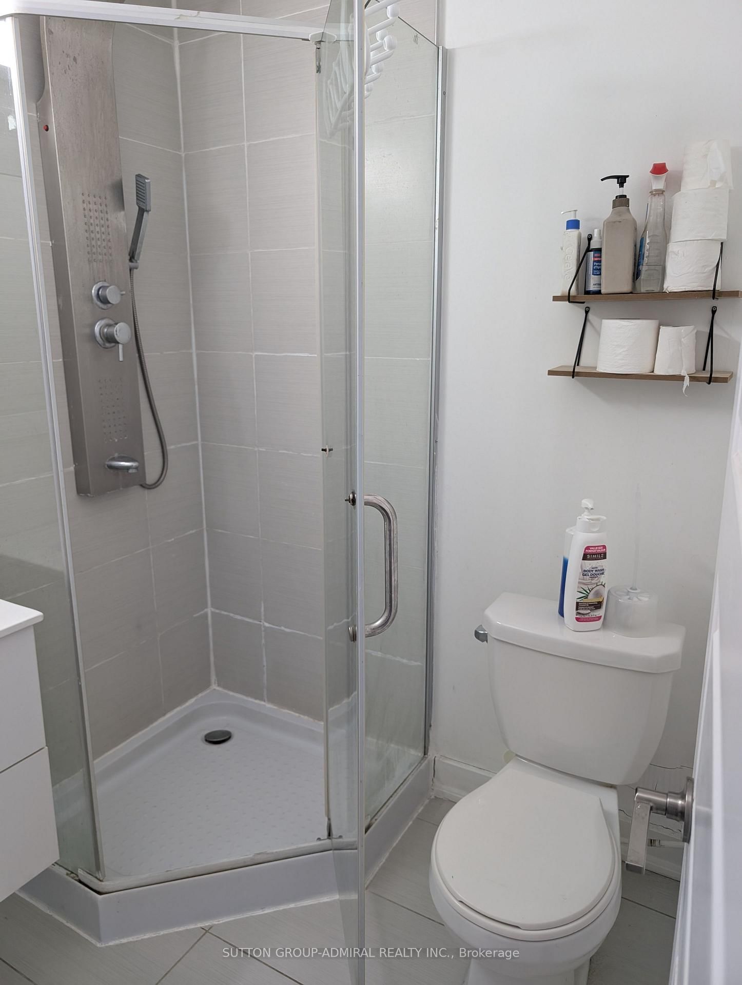 540 Essa Road • #17 • Barrie, ON photo 23