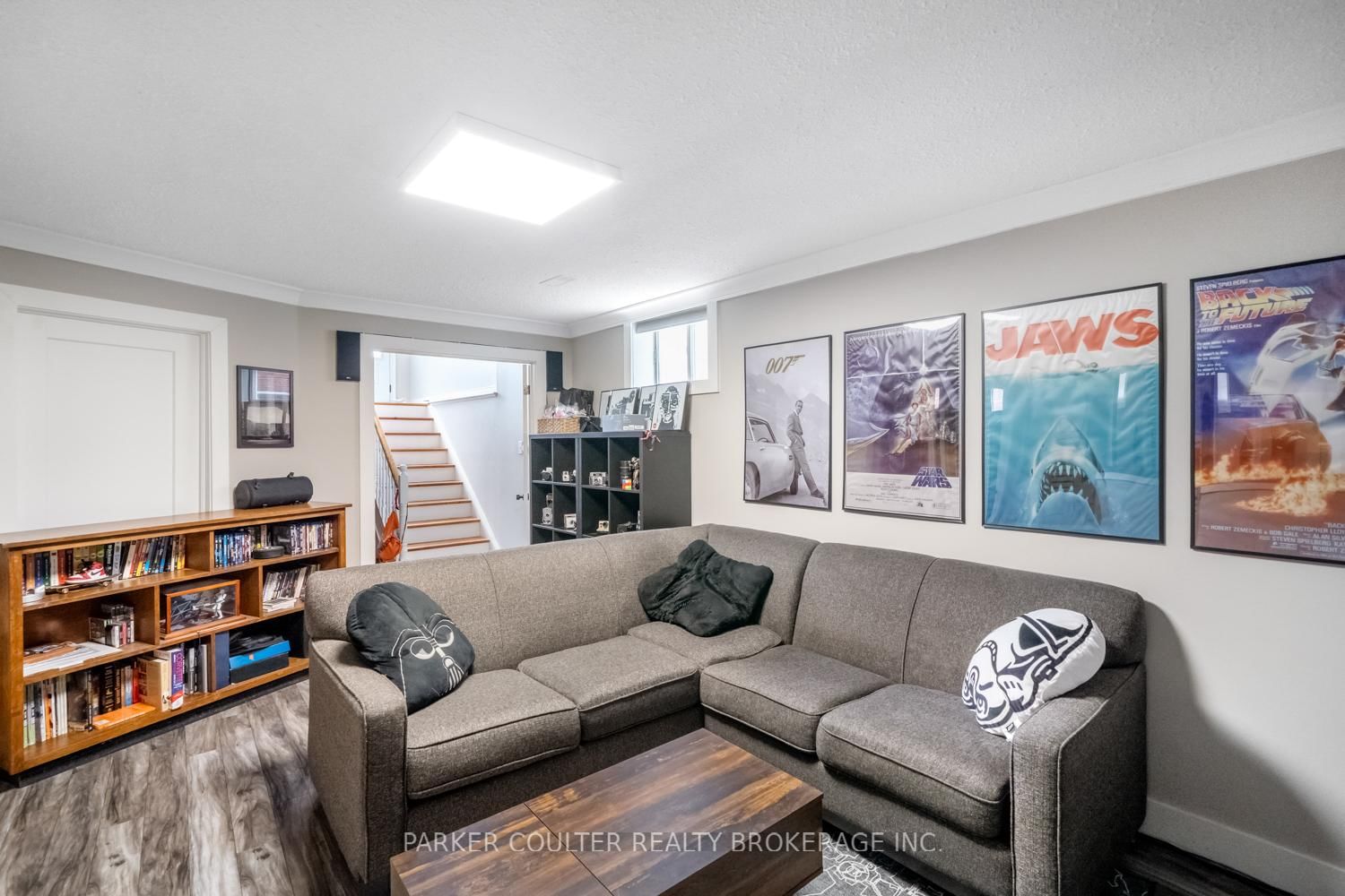 Listing Image 16