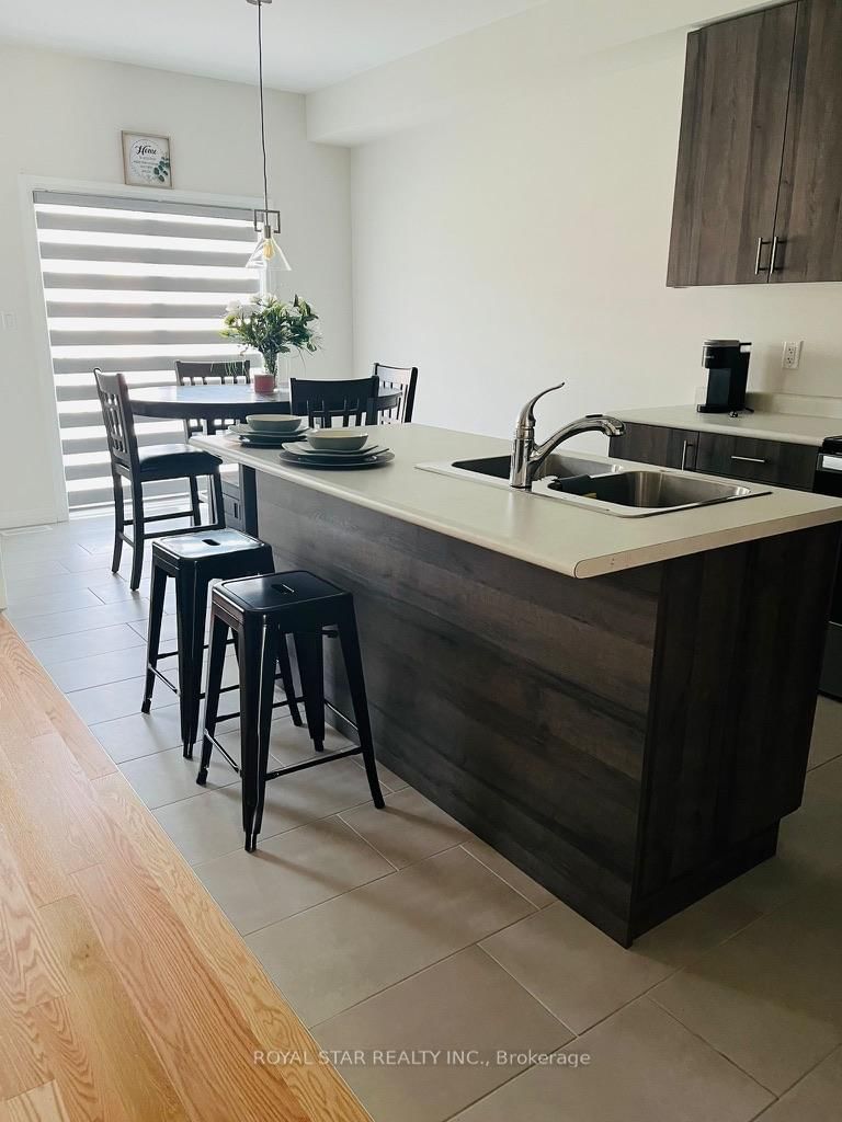 7 Federica Crescent • Wasaga Beach, ON photo 5
