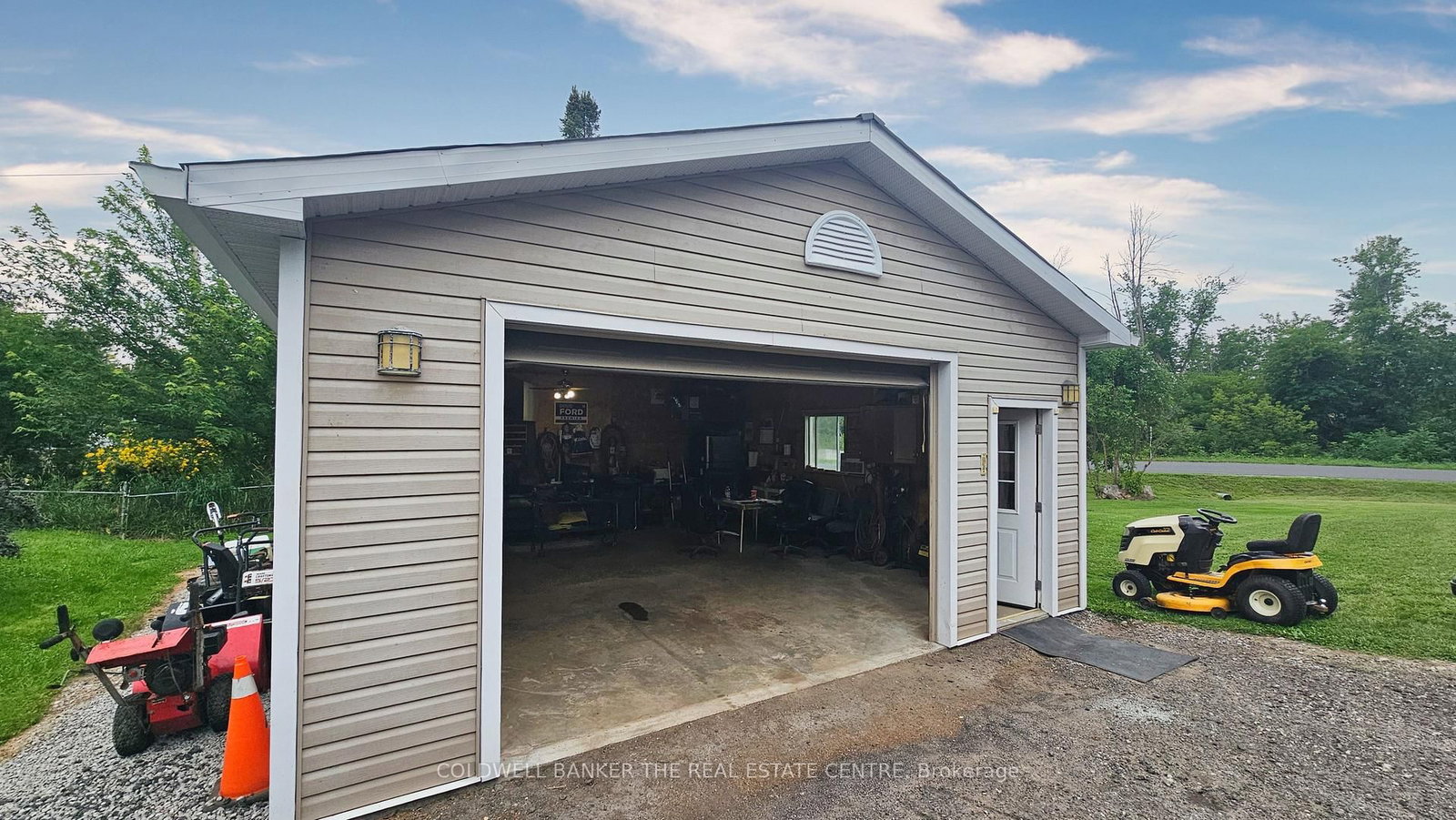 Listing Image 20