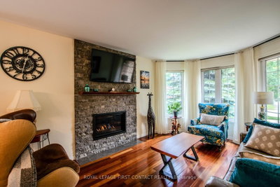 20 McVeigh Drive • Barrie, ON photo 5