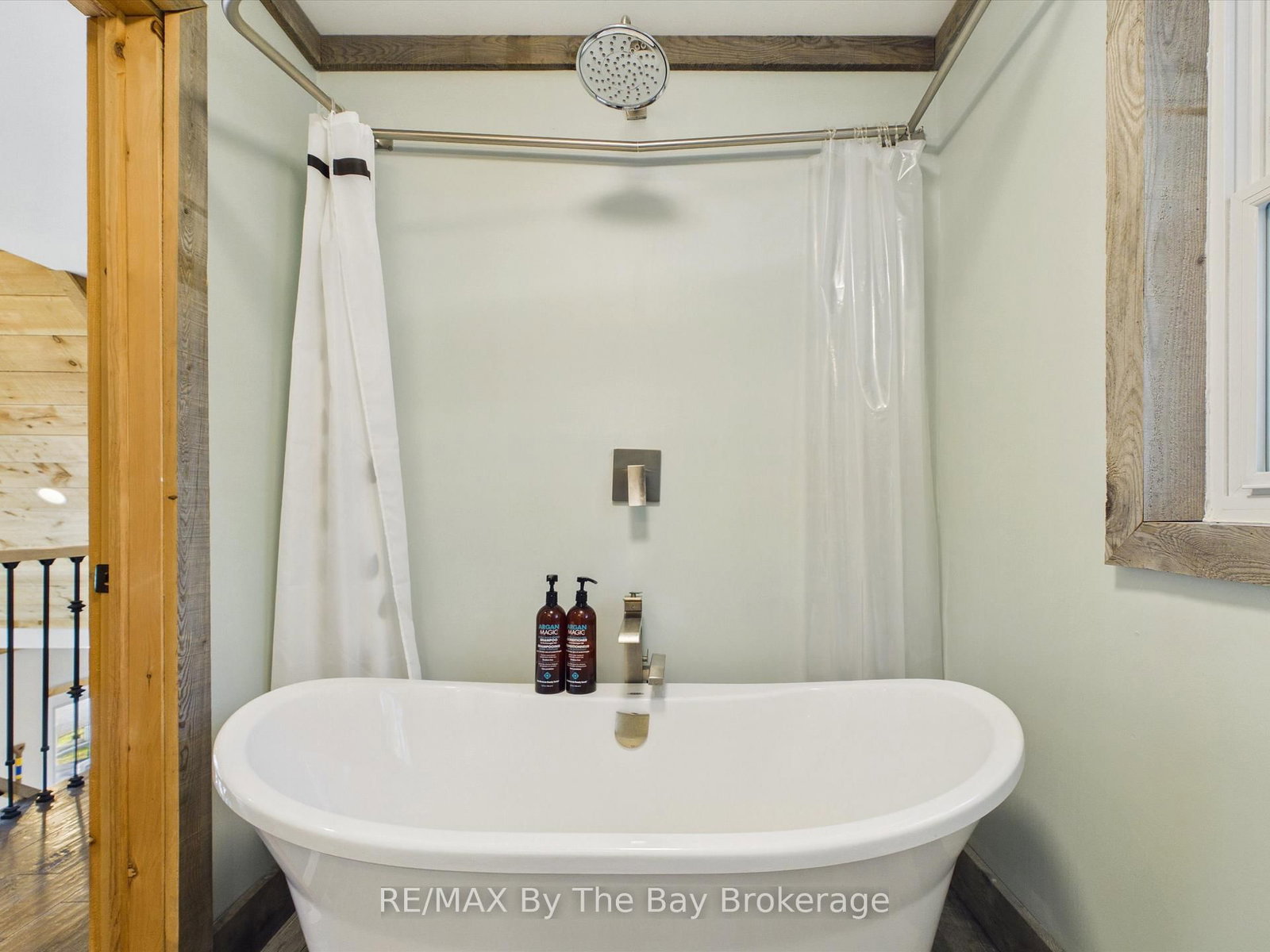 2056 River Road W • Wasaga Beach, ON photo 32