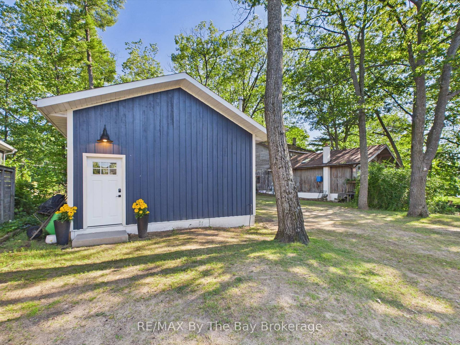 2056 River Road W • Wasaga Beach, ON photo 36