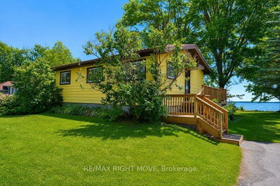 1525 Cunningham Crescent
