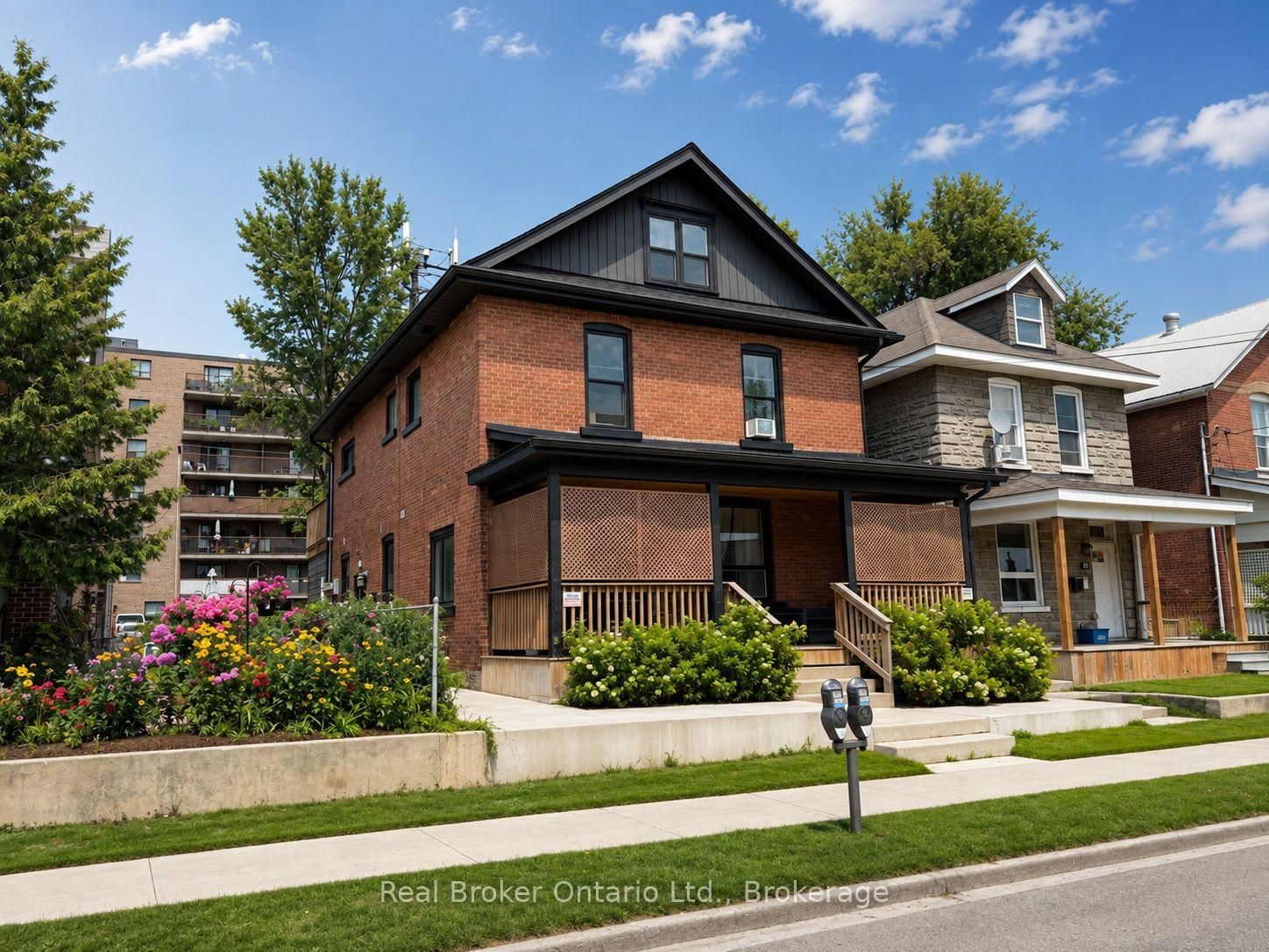 66 Nottawasaga Street • Orillia, ON photo 1