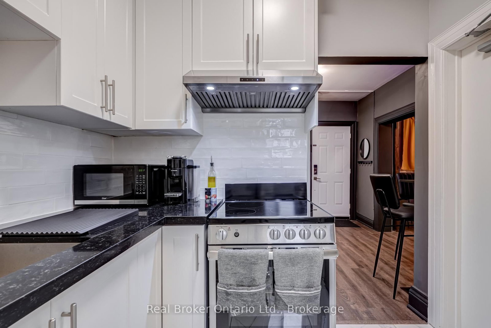 66 Nottawasaga Street • Orillia, ON photo 10