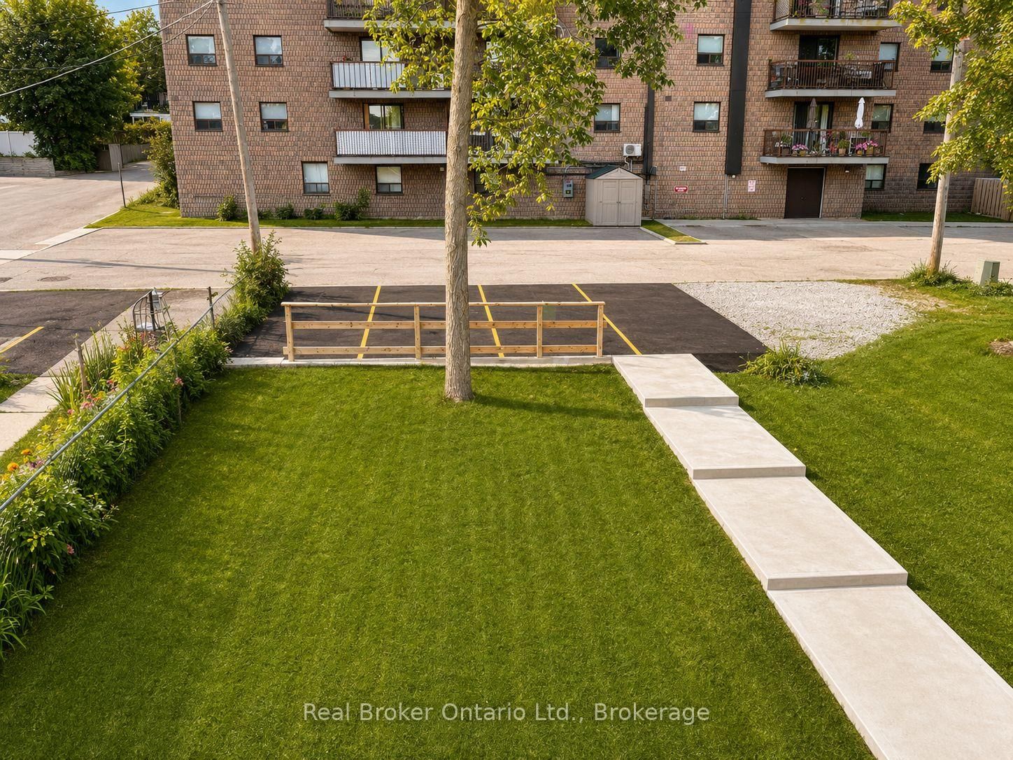 66 Nottawasaga Street • Orillia, ON photo 21