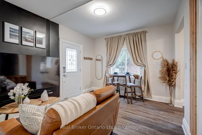 66 Nottawasaga Street • Orillia, ON photo 4