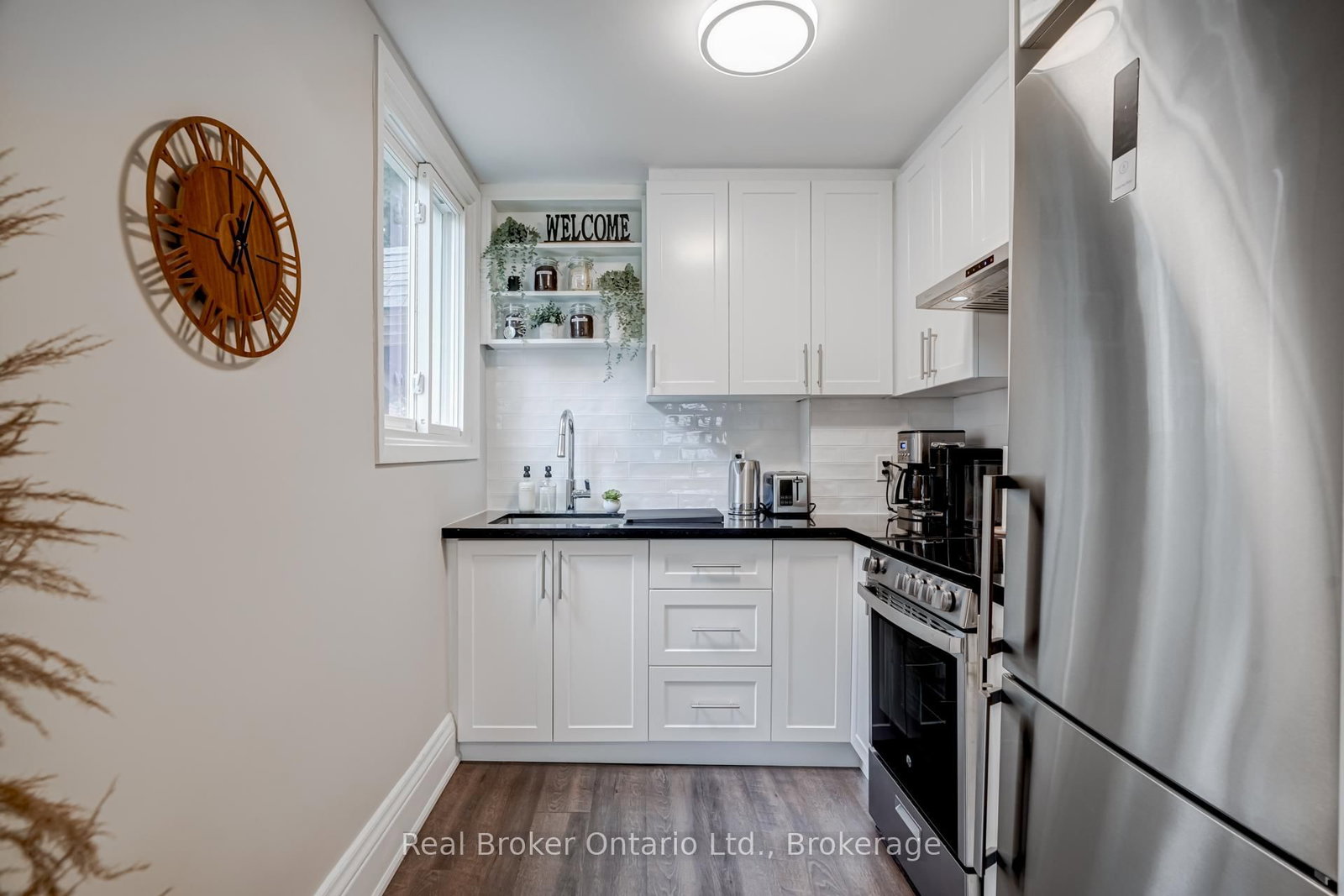66 Nottawasaga Street • Orillia, ON photo 5