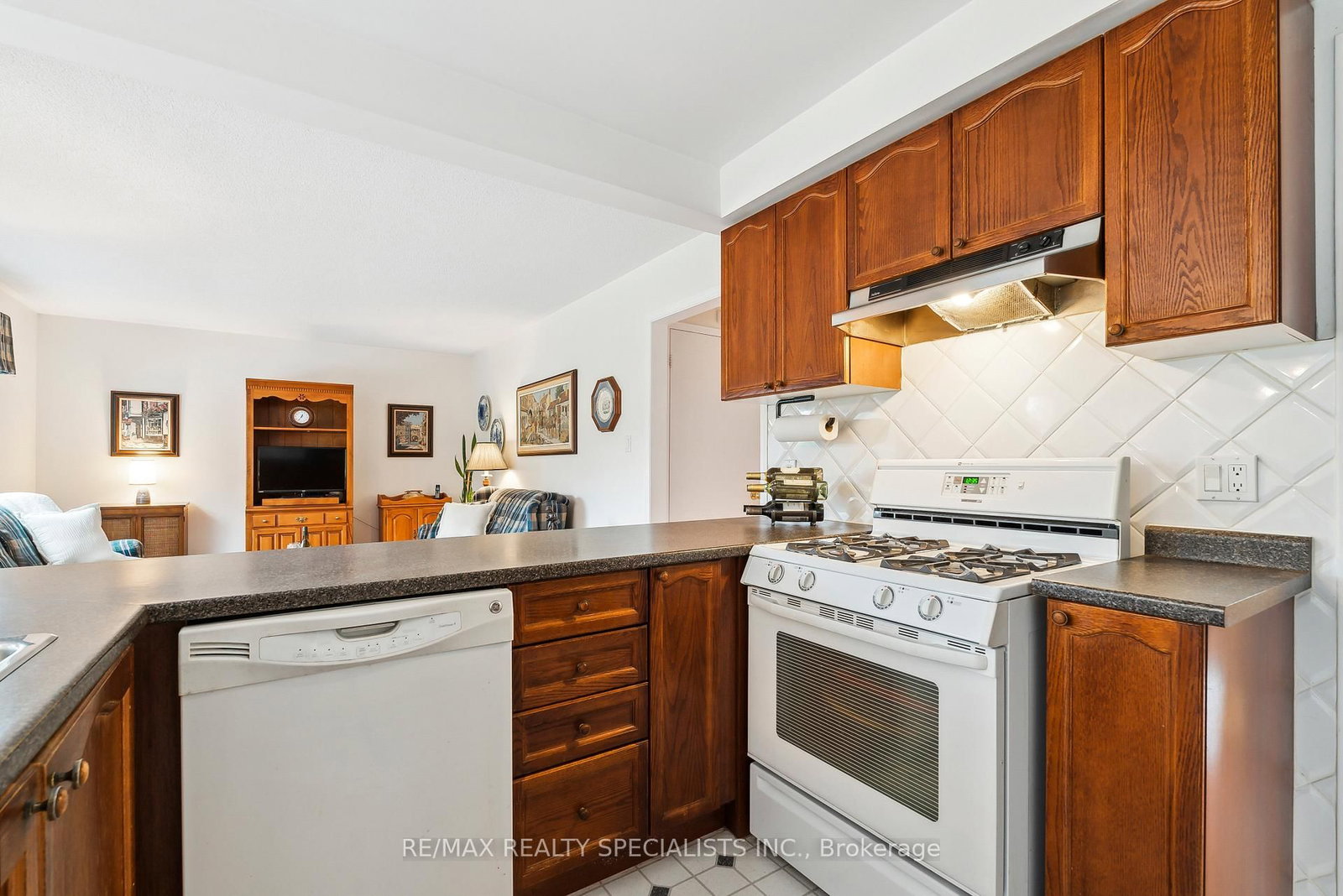 22 Lamont Creek Drive • Wasaga Beach, ON photo 13