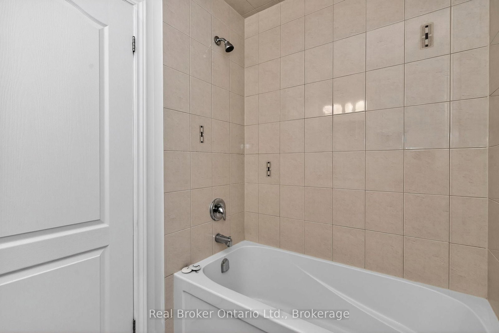 3135 Emperor Drive • Orillia, ON photo 24