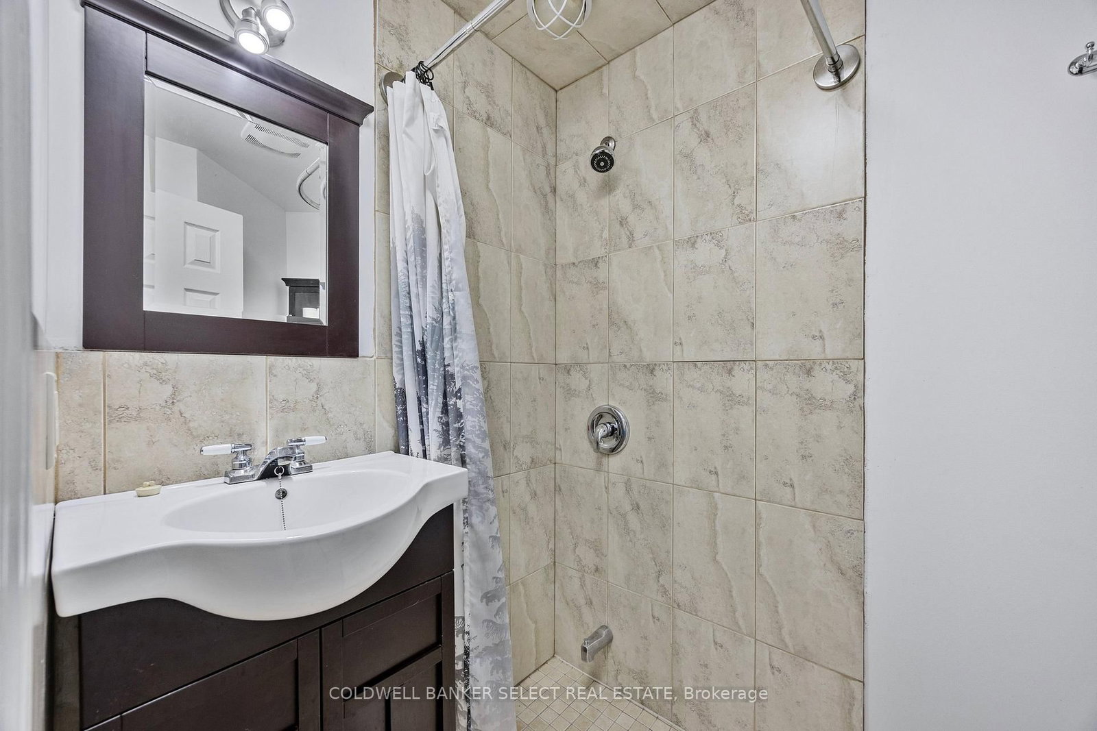 77-79 Baker Street • Wasaga Beach, ON photo 18
