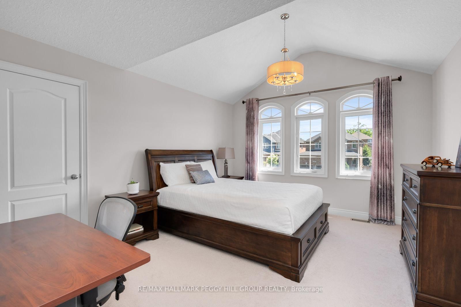 56 Jewel House Lane • Barrie, ON photo 11