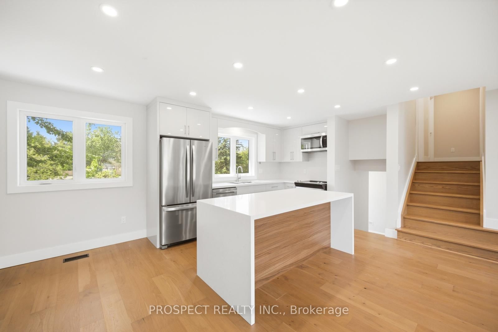 568 Simcoe Street • Collingwood, ON photo 10