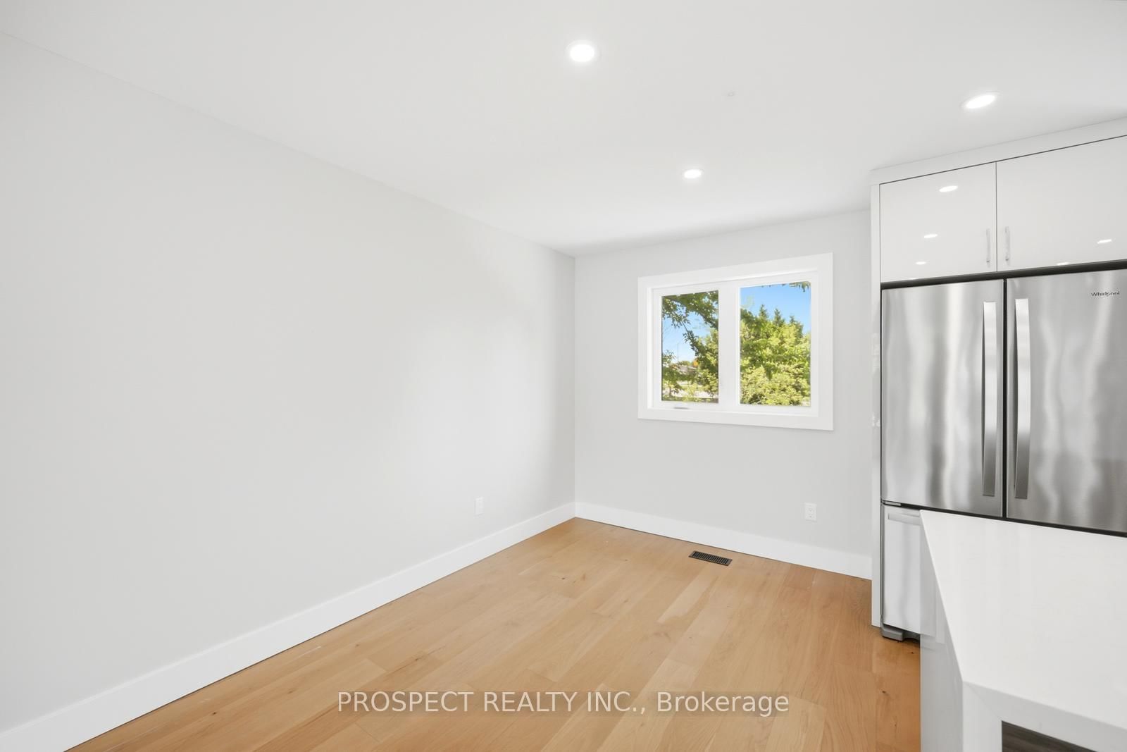 568 Simcoe Street • Collingwood, ON photo 14
