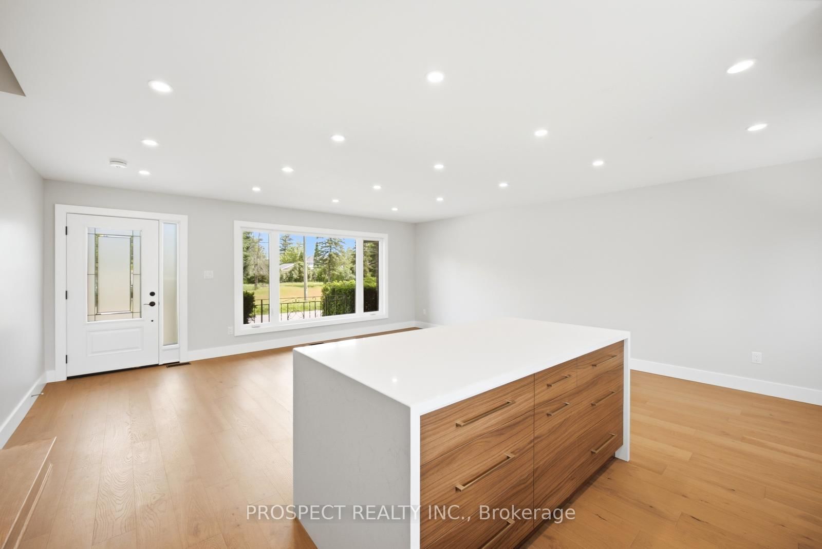 568 Simcoe Street • Collingwood, ON photo 19