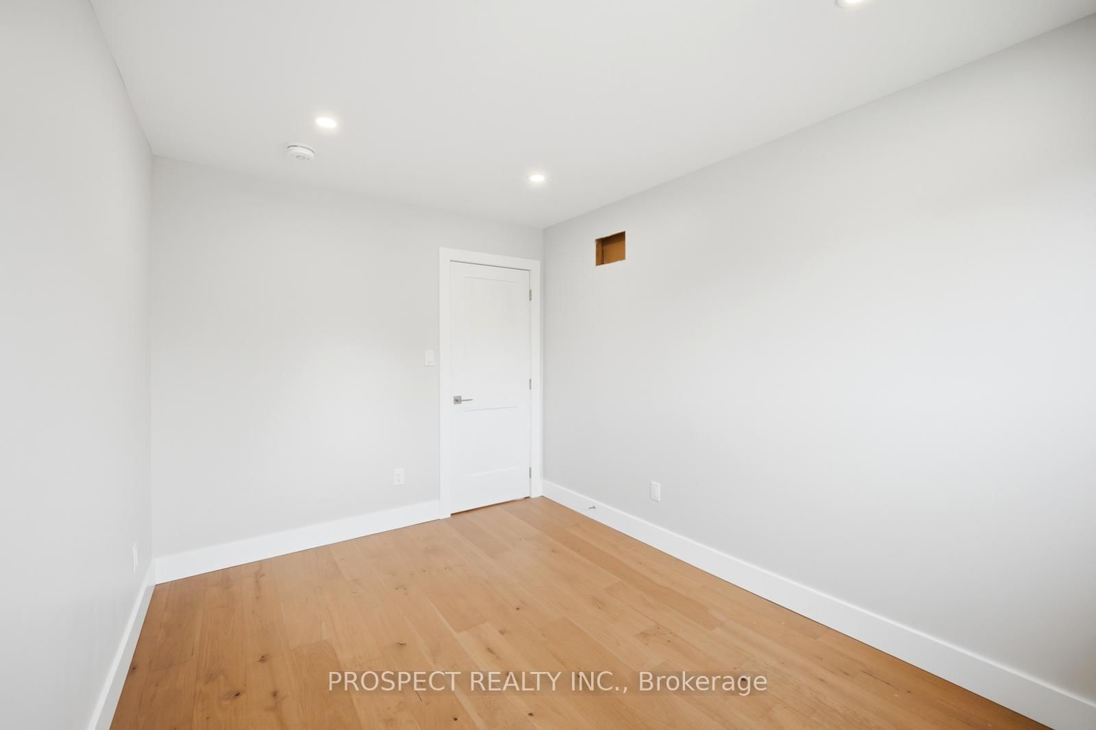 568 Simcoe Street • Collingwood, ON photo 27