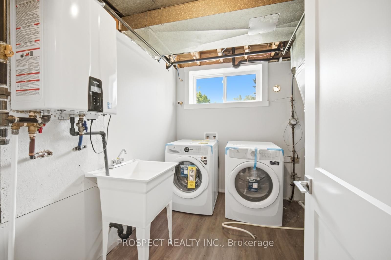 568 Simcoe Street • Collingwood, ON photo 40