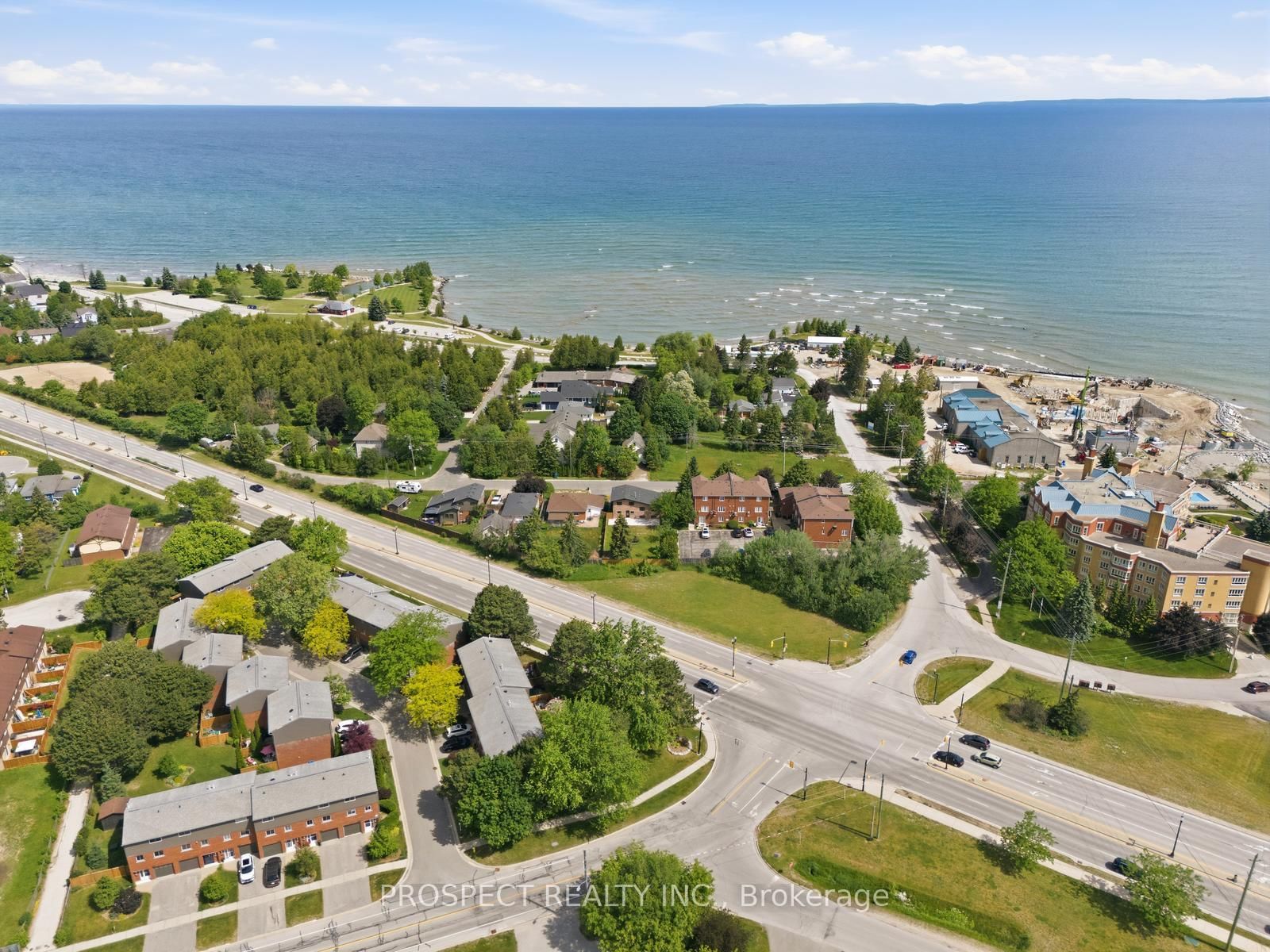 568 Simcoe Street • Collingwood, ON photo 50