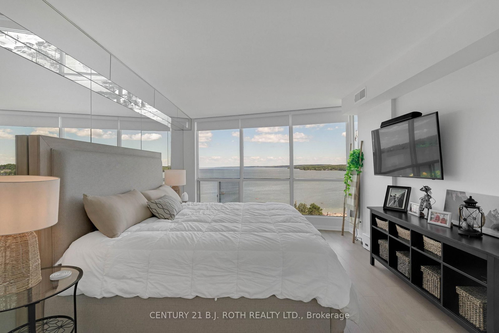 65 Ellen Street • #1104 • Barrie, ON photo 16