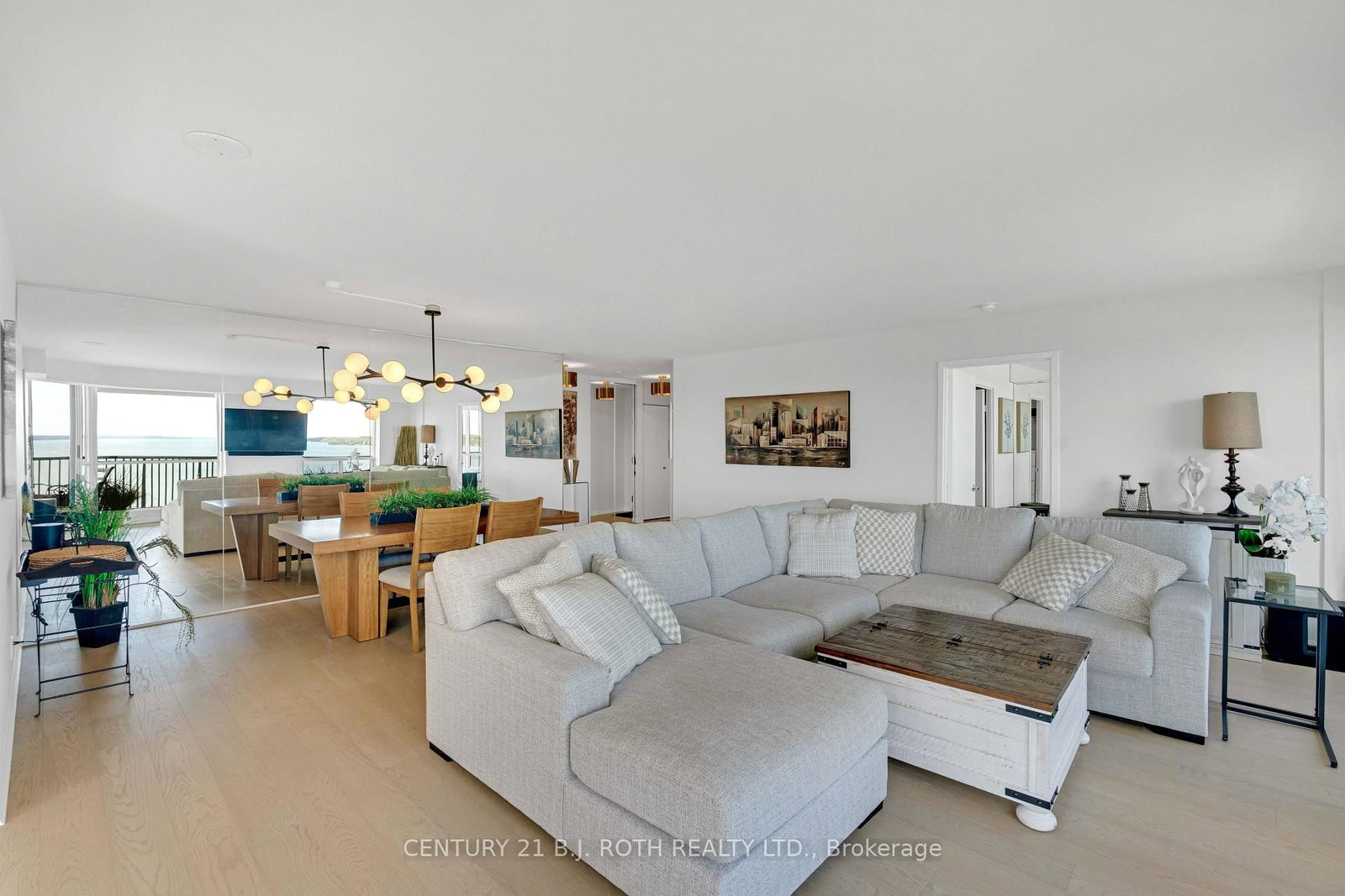 65 Ellen Street • #1104 • Barrie, ON photo 4