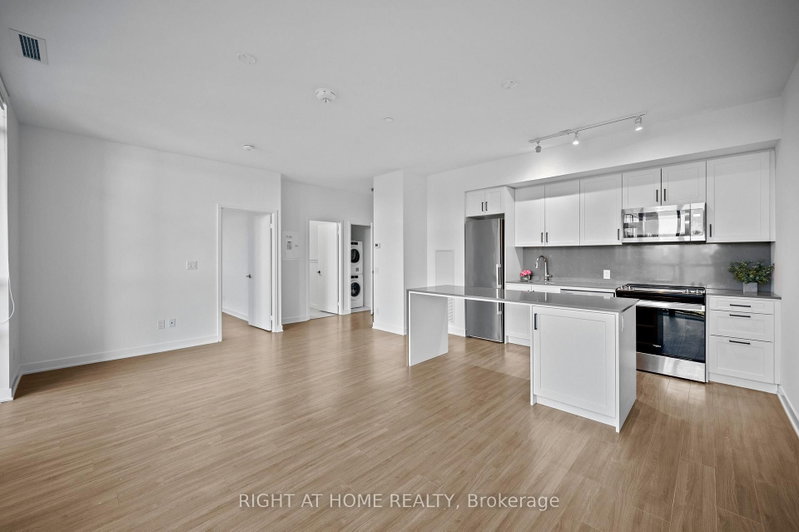 630 - 681 Yonge Street
